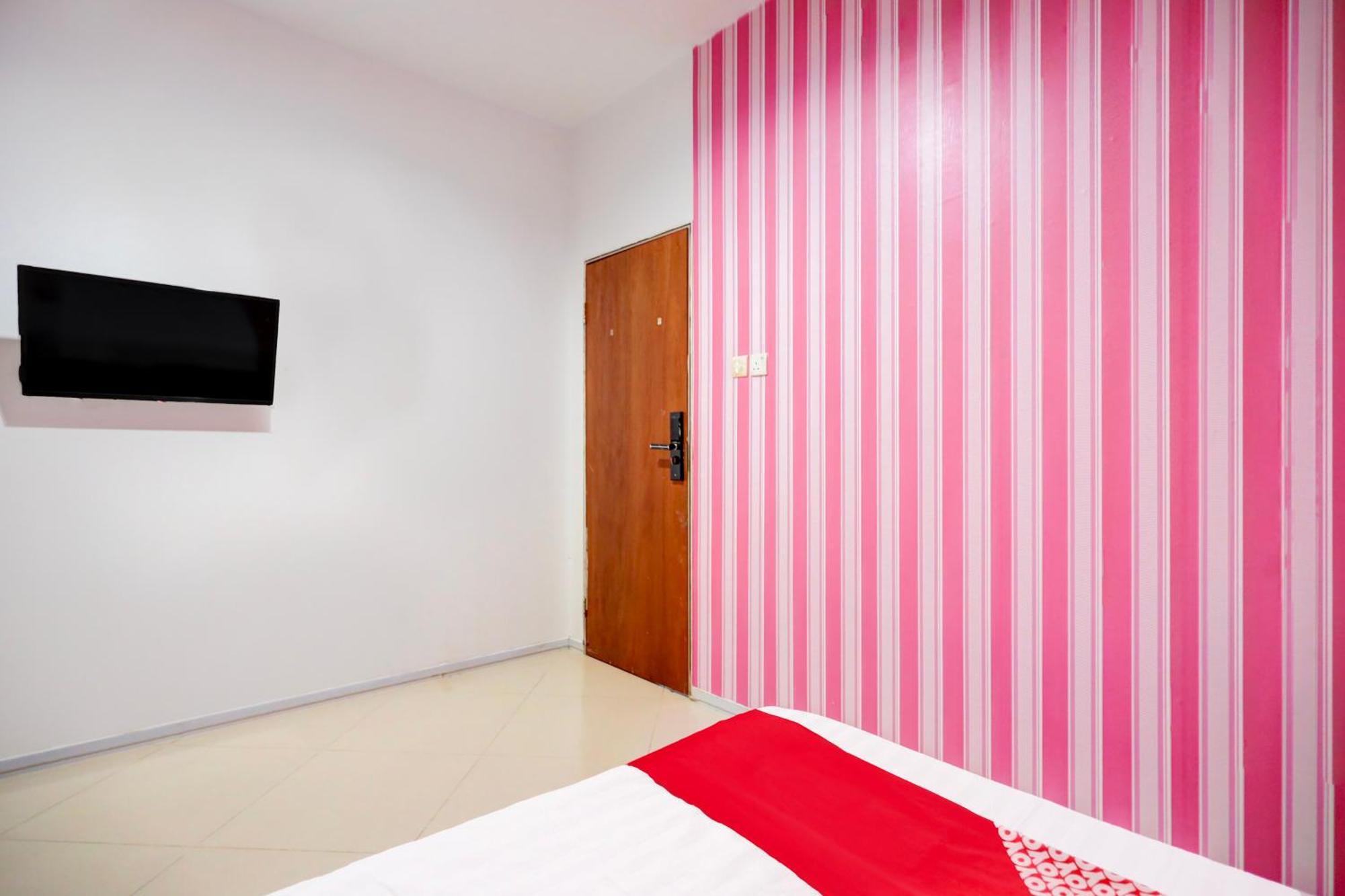 Oyo 92586 Happy 777 Hotel Nagoya Exterior foto